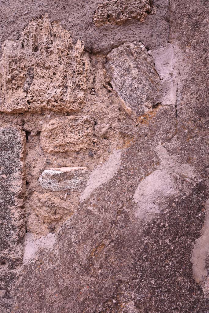I.4.25 Pompeii. September 2020. Room 37, detail from east wall in south-east corner.
Foto Tobias Busen, ERC Grant 681269 DÉCOR.