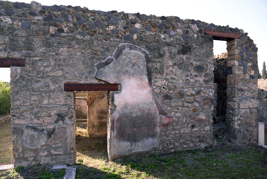 I.4.25/1.4.5 Pompeii. October 2019. 
Tablinum 14, looking towards south wall, with doorway to room 36, centre left, and to small room 16, on right.
Foto Tobias Busen, ERC Grant 681269 DÉCOR.