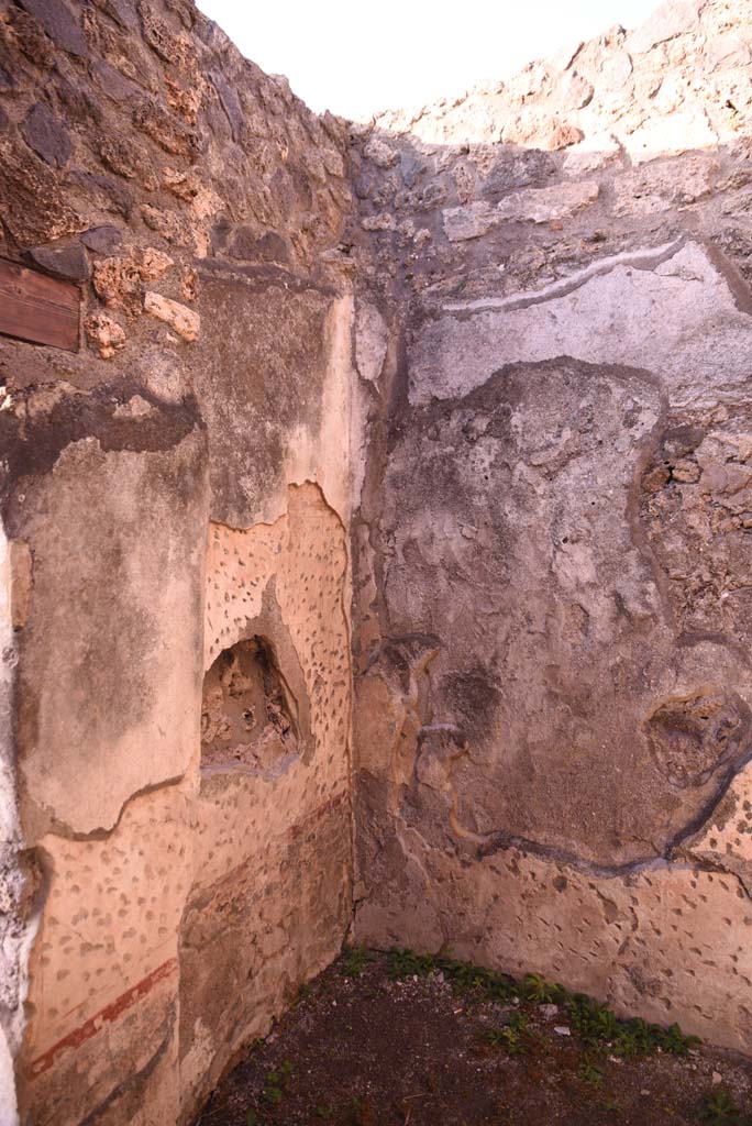 I.4.25 Pompeii. October 2019. Room 44, looking towards south-west corner of cubiculum,
Foto Tobias Busen, ERC Grant 681269 DÉCOR.