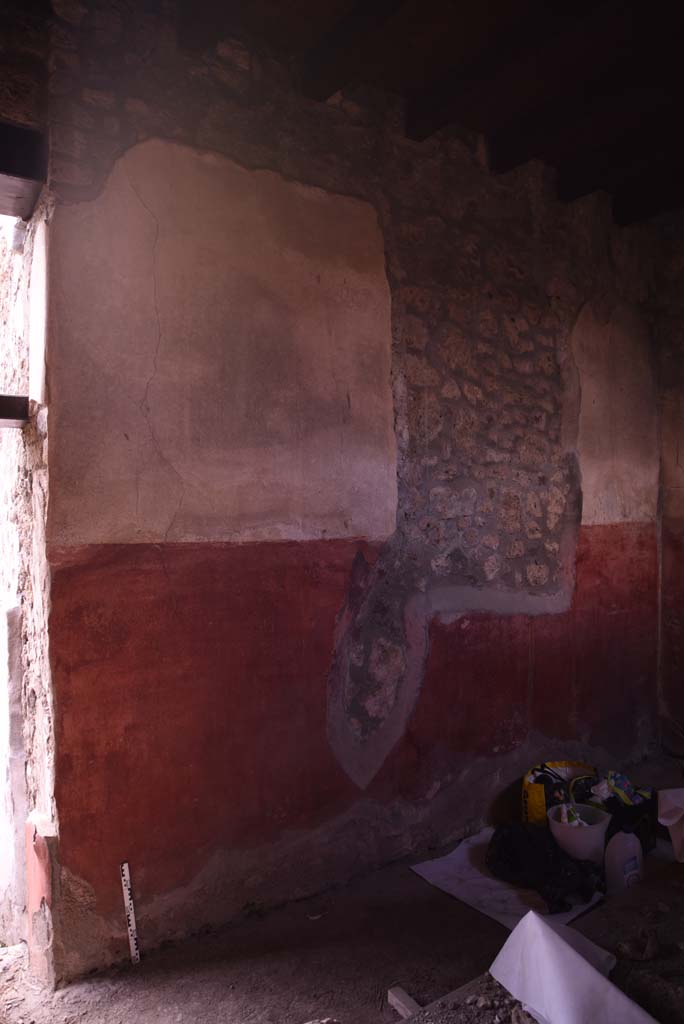 I.4.25 Pompeii. October 2019. Room 22, looking towards west wall.
Foto Tobias Busen, ERC Grant 681269 DÉCOR.