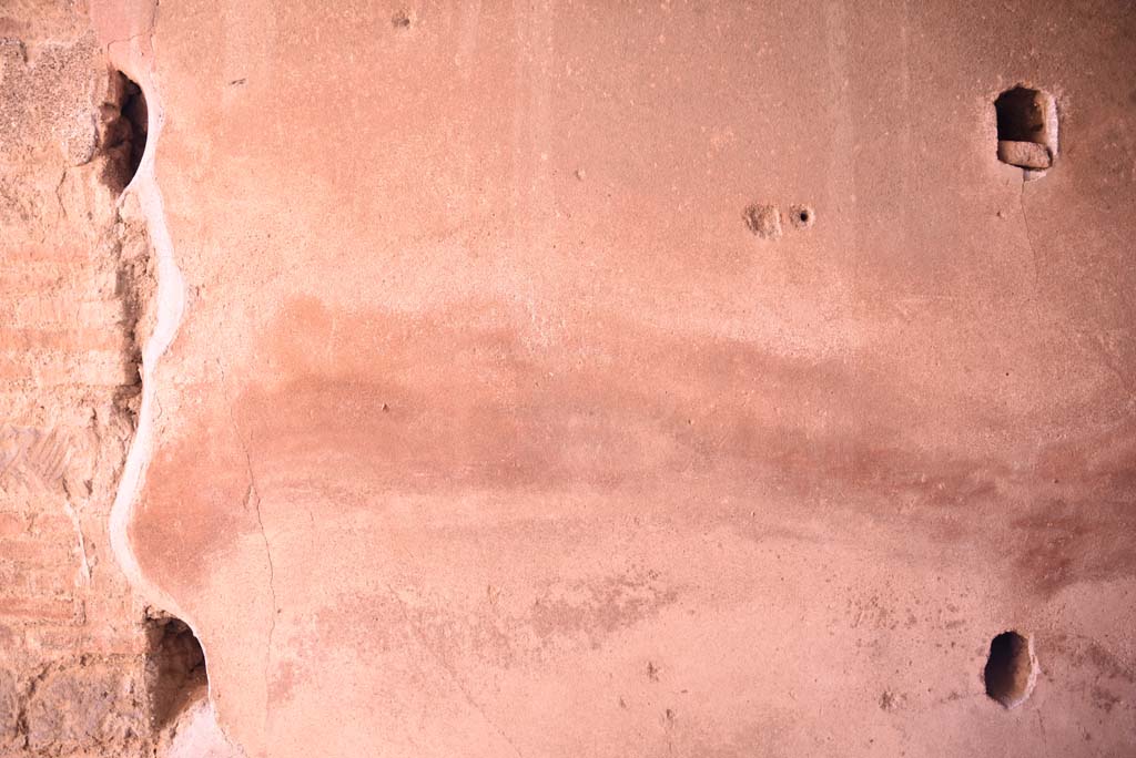 I.4.25 Pompeii. October 2019. Room 24, detail from west end of north wall.  
Foto Tobias Busen, ERC Grant 681269 DÉCOR.