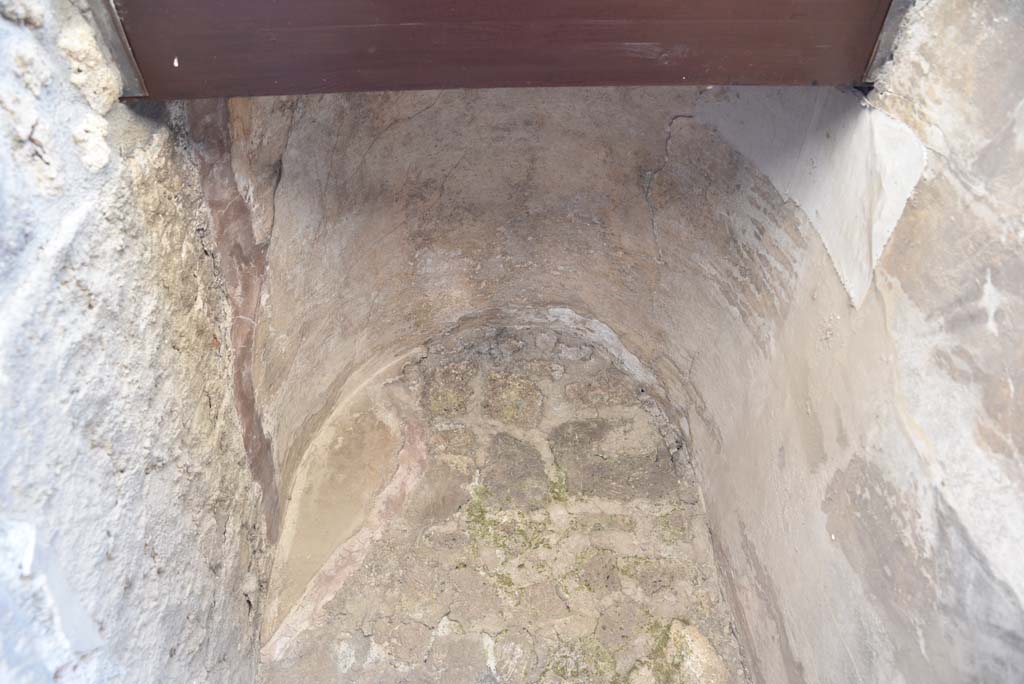 I.4.5 Pompeii. September 2020. Room 31, looking south to vaulted ceiling in repository/lararium. 
Foto Tobias Busen, ERC Grant 681269 DÉCOR.