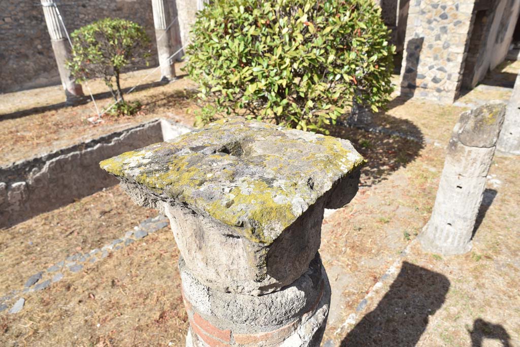 I.4.25 Pompeii. September 2020. Middle Peristyle 17, detail of column on south portico. 
Foto Tobias Busen, ERC Grant 681269 DÉCOR