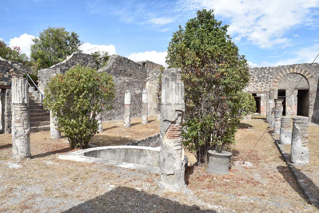 I.4.25 Pompeii. September 2020. Middle Peristyle 17, looking east from west portico. 
Foto Tobias Busen, ERC Grant 681269 DÉCOR