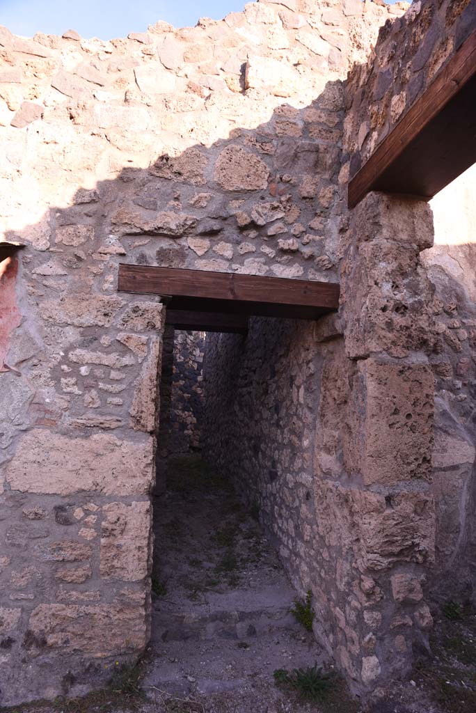 I.4.25/I.4.5 Pompeii. October 2019. 
Doorway to Corridor 13A, or unnumbered corridor from north side of room 13.
Foto Tobias Busen, ERC Grant 681269 DÉCOR.