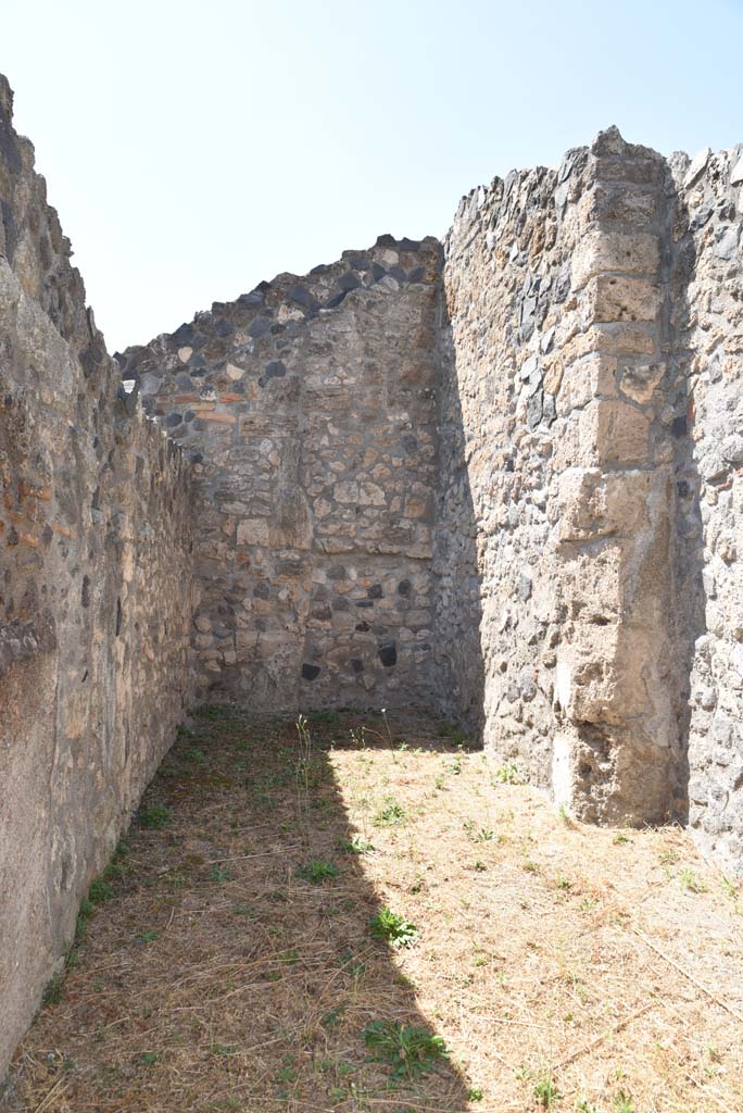 I.4.25/I.4.5 Pompeii. September 2020. Apodyterium 38, looking west into room 39.
Foto Tobias Busen, ERC Grant 681269 DÉCOR.