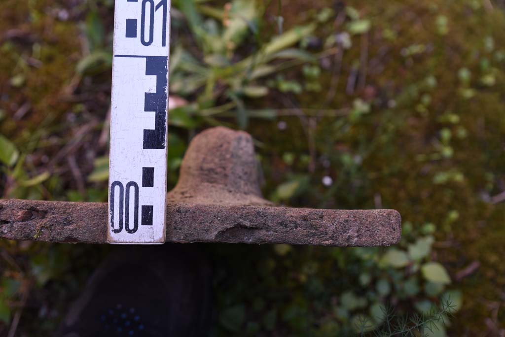 I.4.25/I.4.5 Pompeii. October 2019. Calidarium 41, detail of “Tegula Mammata”.
Foto Tobias Busen, ERC Grant 681269 DÉCOR.