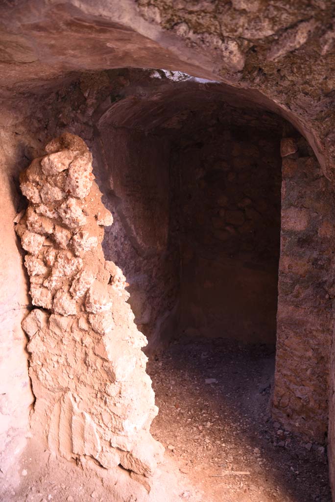 I.4.25/I.4.5 Pompeii. October 2019. 
Unnumbered corridor/room, looking south to second vaulted area on south side of first vaulted area.
Foto Tobias Busen, ERC Grant 681269 DÉCOR.