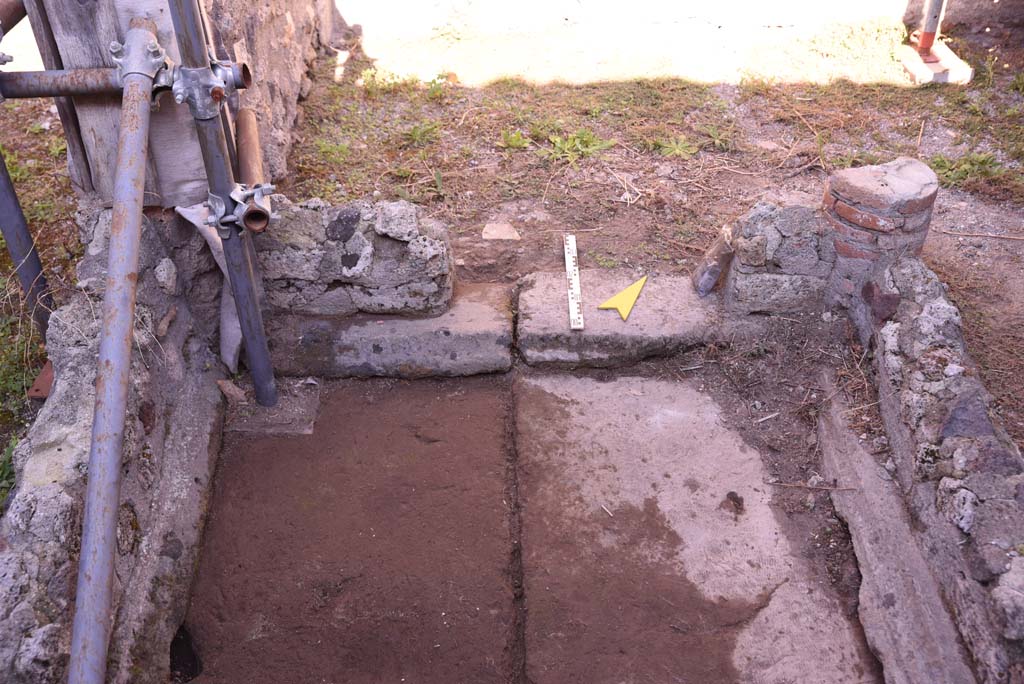 I.4.25/I.4.5 Pompeii. October 2019. Atriolo 43, north end of impluvium.
Foto Tobias Busen, ERC Grant 681269 DÉCOR.