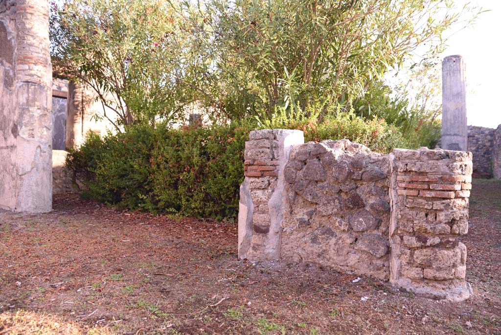 I.4.25 Pompeii. October 2019. Upper Peristyle 56, looking north-east across vestibule. 
Foto Tobias Busen, ERC Grant 681269 DÉCOR
