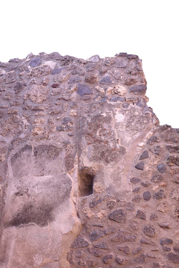 I.4.26 Pompeii. October 2019. Detail from upper west wall.
Foto Tobias Busen, ERC Grant 681269 DÉCOR.
