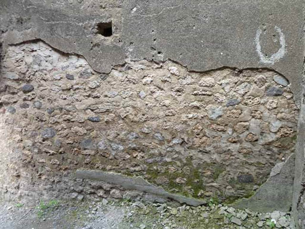 I.4.27 Pompeii. May 2010. East wall