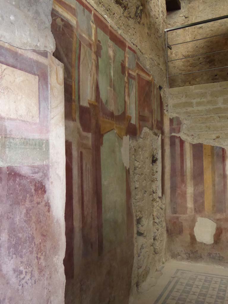 I.6.2 Pompeii. September 2017. Looking east along north wall of Frigidarium. 
Foto Annette Haug, ERC Grant 681269 DÉCOR.