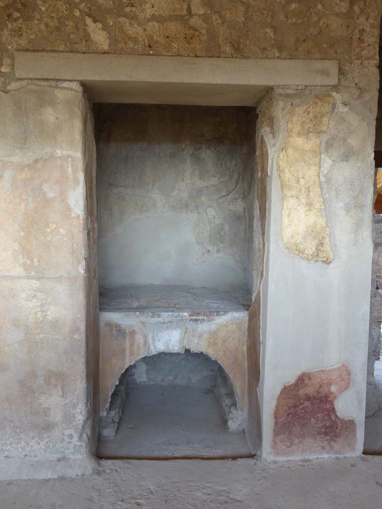 I.6.2 Pompeii. September 2017. Recess in north wall.
Foto Annette Haug, ERC Grant 681269 DÉCOR.