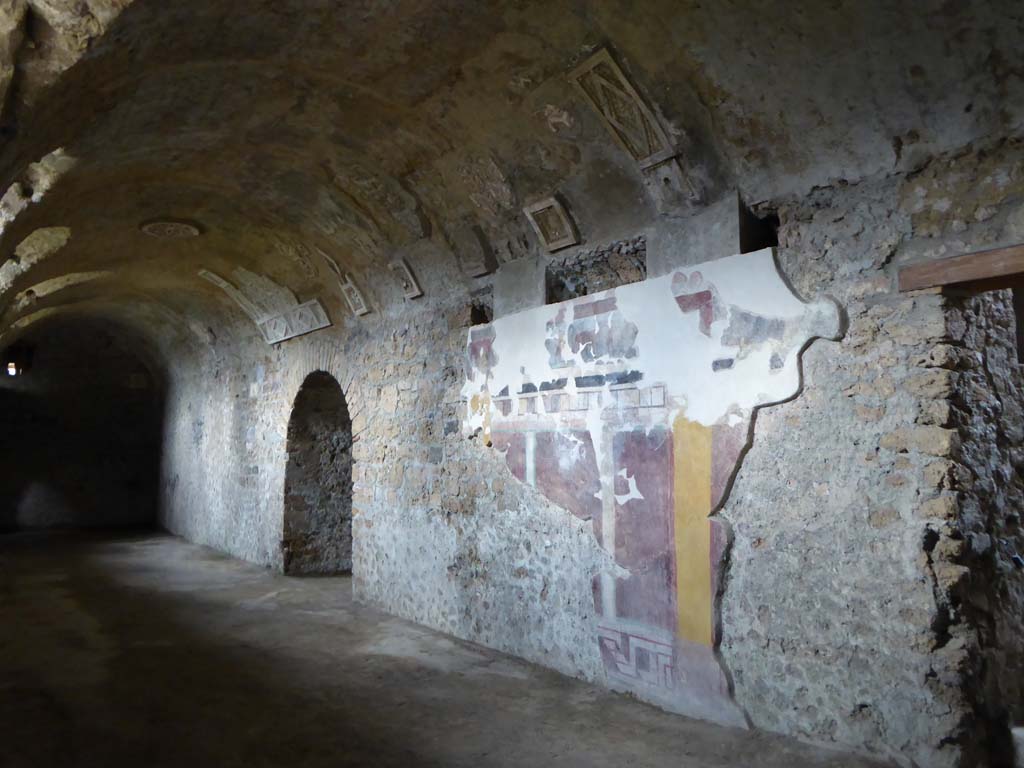 I.6.2 Pompeii. January 2017. Looking west along north side of north wing of cryptoporticus.
Foto Annette Haug, ERC Grant 681269 DÉCOR.