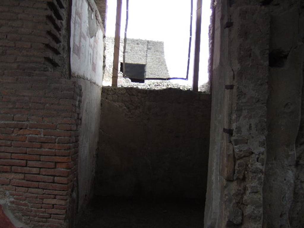 I.6.4 Pompeii. December 2005.  Doorway to Room 6.