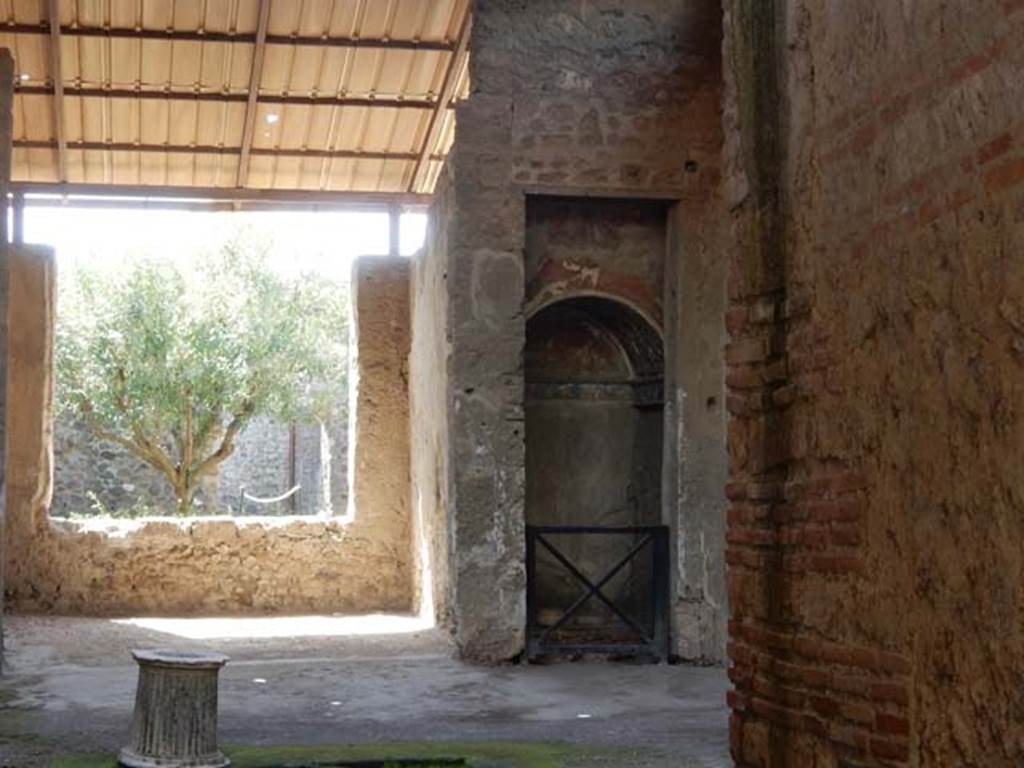 I.6.4 Pompeii. May 2012. Room 16, sacellum in south-west corner of atrium. Photo courtesy of Buzz Ferebee.