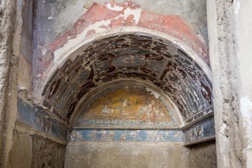 I.6.4 Pompeii. December 2021. 
Room 16, sacellum. Stucco ceiling, lunette with Diana and Endymion, and Iliac relief. Photo courtesy of Johannes Eber.
.