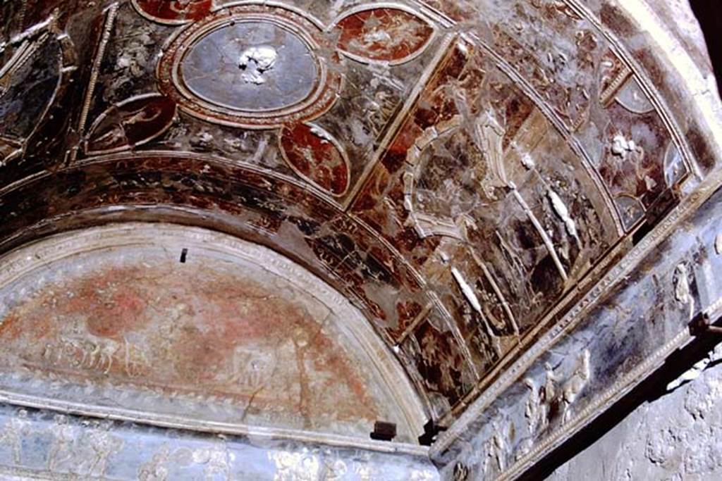 I.6.4 Pompeii, 1968.  Vaulted ceiling looking towards south-west. Photo by Stanley A. Jashemski.
Source: The Wilhelmina and Stanley A. Jashemski archive in the University of Maryland Library, Special Collections (See collection page) and made available under the Creative Commons Attribution-Non Commercial License v.4. See Licence and use details.
J68f0590