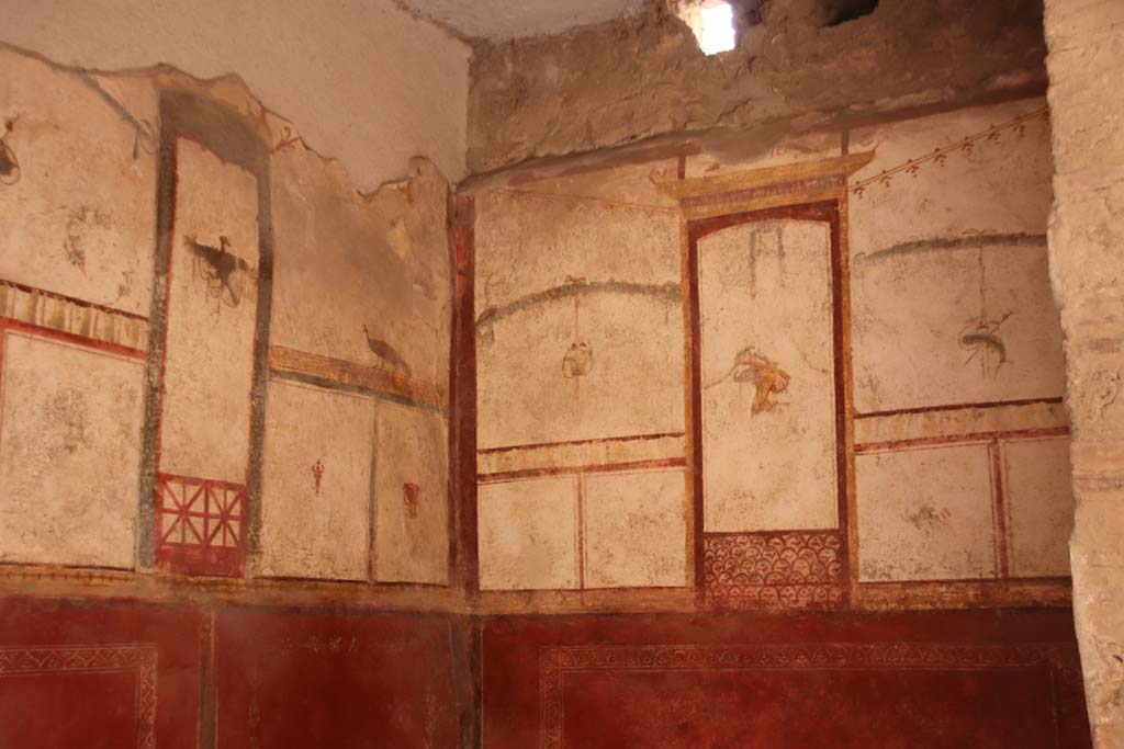 I.6.7 Pompeii. September 2019. Looking towards north-west corner of room on west side of atrium.
Photo courtesy of Klaus Heese.