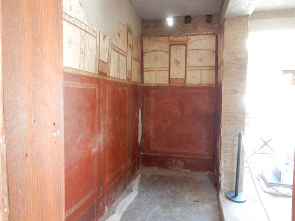 I.6.7 Pompeii. May 2016. Looking towards north wall, from atrium.
Photo courtesy of Buzz Ferebee.