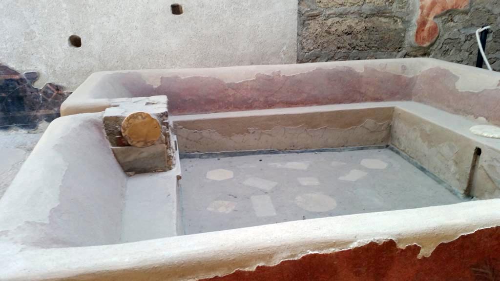 I.6.7 Pompeii. August 2016. 
Looking west from east side of impluvium in atrium converted into a vat for fullery use. Photo courtesy of Maribel Velasco.
