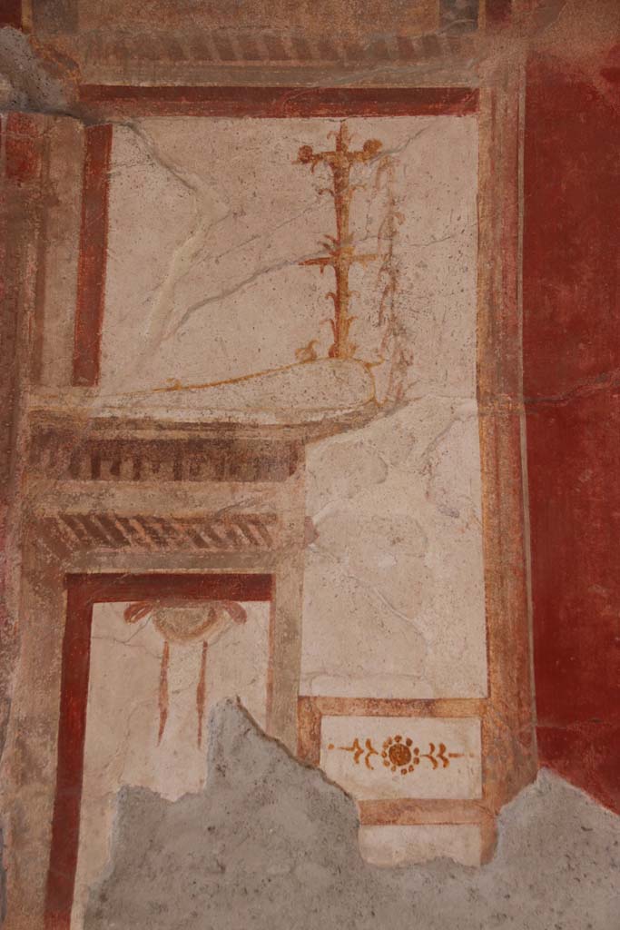 I.6.7 Pompeii. September 2017. Detail of painted decoration above doorway in north-east side of atrium.
Photo courtesy of Klaus Heese.