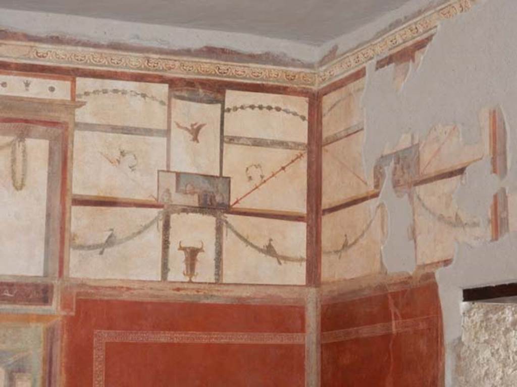 I.6.7 Pompeii. May 2016. Upper south-east corner of large oecus.   
Photo courtesy of Buzz Ferebee.