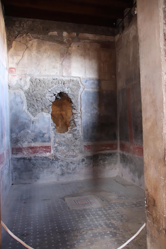 I.6.15 Pompeii. October 2023. 
Room 12, looking towards north wall. Photo courtesy of Klaus Heese.