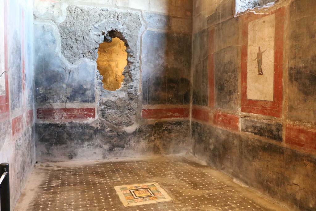 I.6.15 Pompeii. December 2018. 
Room 12, looking towards north wall, north-east corner, and east wall. Photo courtesy of Aude Durand.