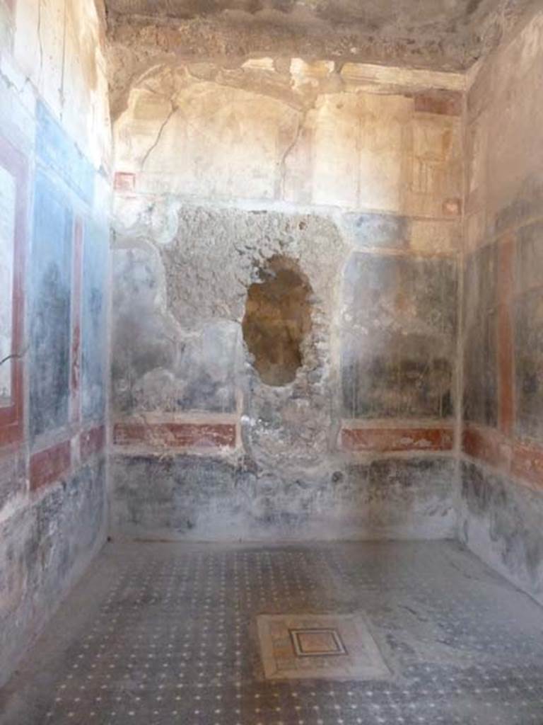 I.6.15 Pompeii. September 2015. Room 12, north wall.
