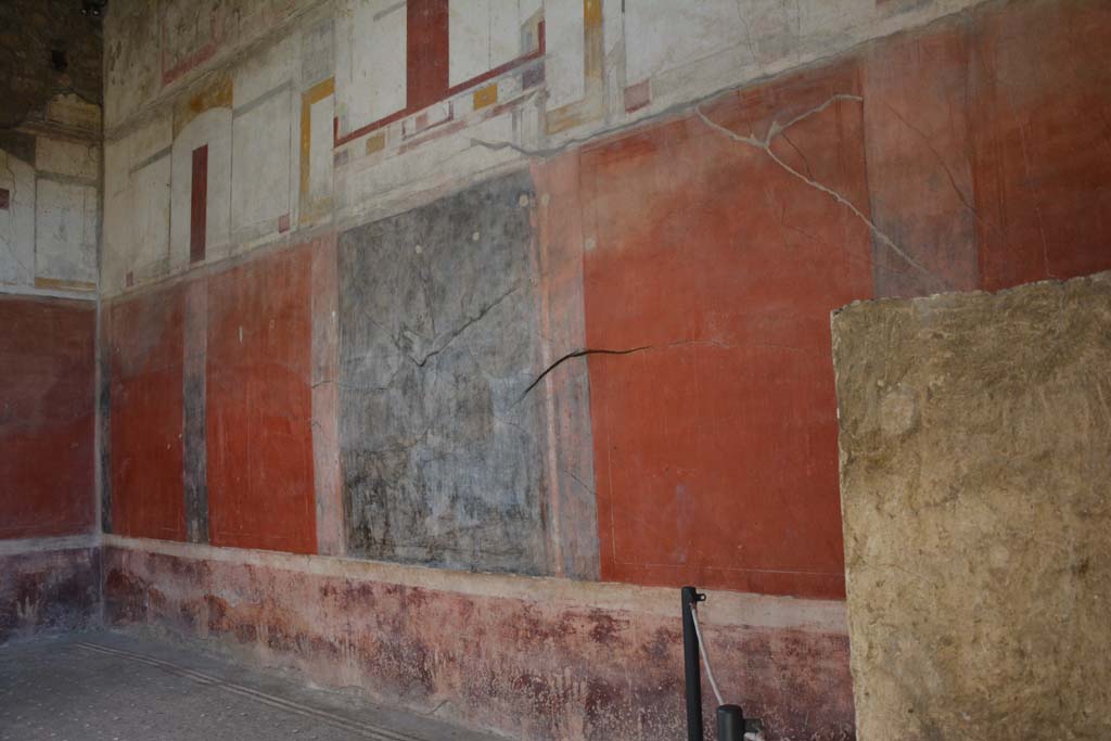 I.6.15 Pompeii. October 2019. Room 4, east wall of atrium.        
Foto Annette Haug, ERC Grant 681269 DÉCOR