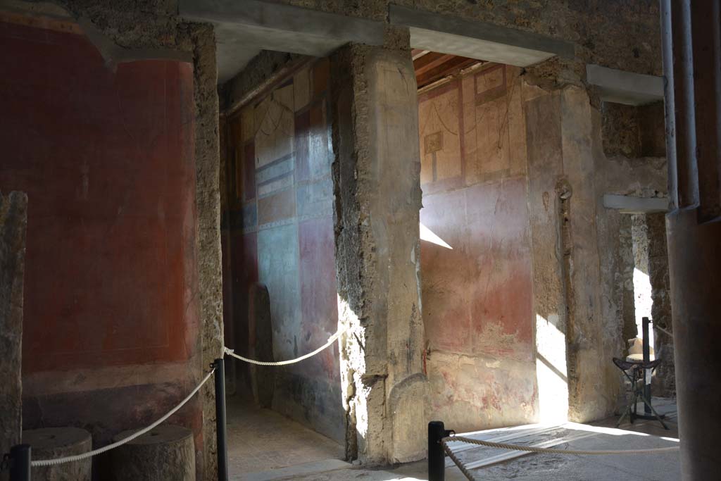 I.6.15 Pompeii. October 2019. 
Room 4, looking south in atrium towards doorway to room 13, on left, on east side of entrance corridor, centre right.        
Foto Annette Haug, ERC Grant 681269 DÉCOR