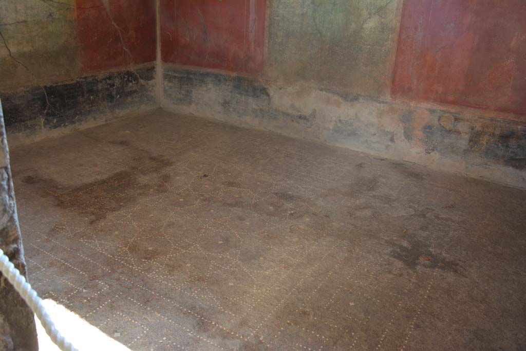 I.6.15 Pompeii. March 2019. Room 13, looking south-east across flooring, from doorway.        
Foto Annette Haug, ERC Grant 681269 DÉCOR