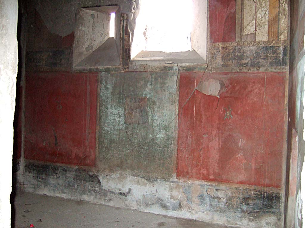I.6.15 Pompeii. December 2005. Room 13, south wall with two windows.