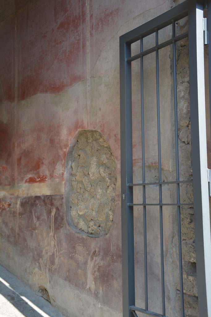 I.6.15 Pompeii. March 2019. East wall of entrance corridor.           
Foto Annette Haug, ERC Grant 681269 DÉCOR