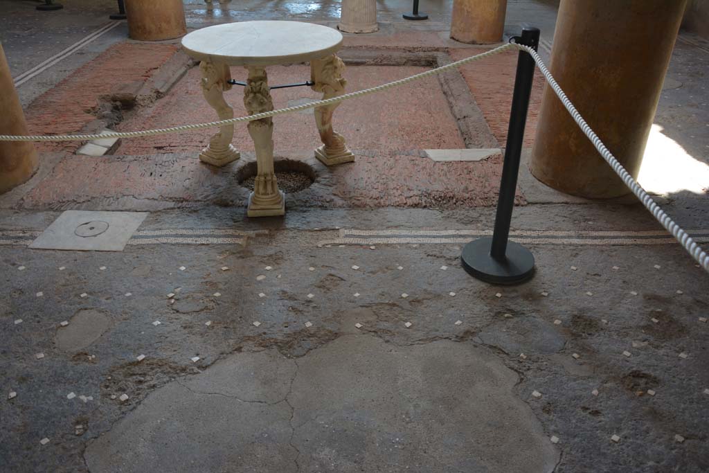 I.6.15 Pompeii. March 2019. Room 4, looking south in atrium across impluvium. 
Foto Annette Haug, ERC Grant 681269 DÉCOR