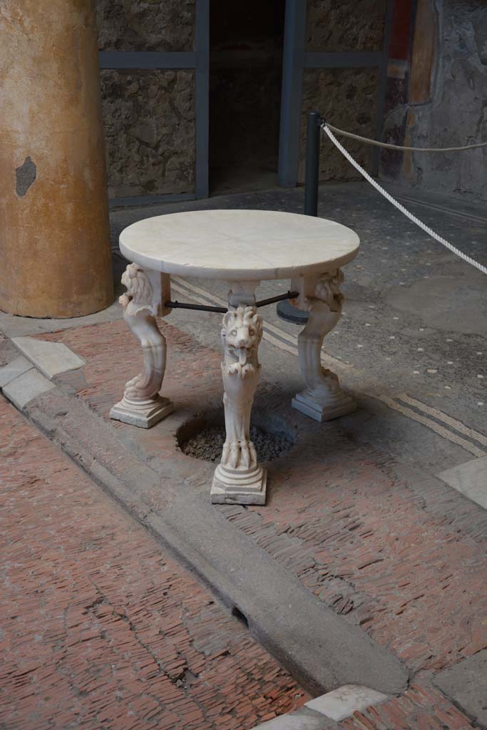 I.6.15 Pompeii. October 2019. Room 4, looking north-west towards marble table.        
Foto Annette Haug, ERC Grant 681269 DÉCOR