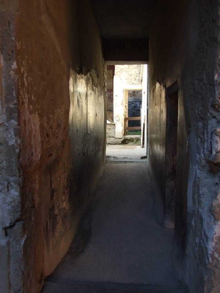 I.6.15 Pompeii.  March 2009. Room 7, Andron or corridor to South Portico and garden area.