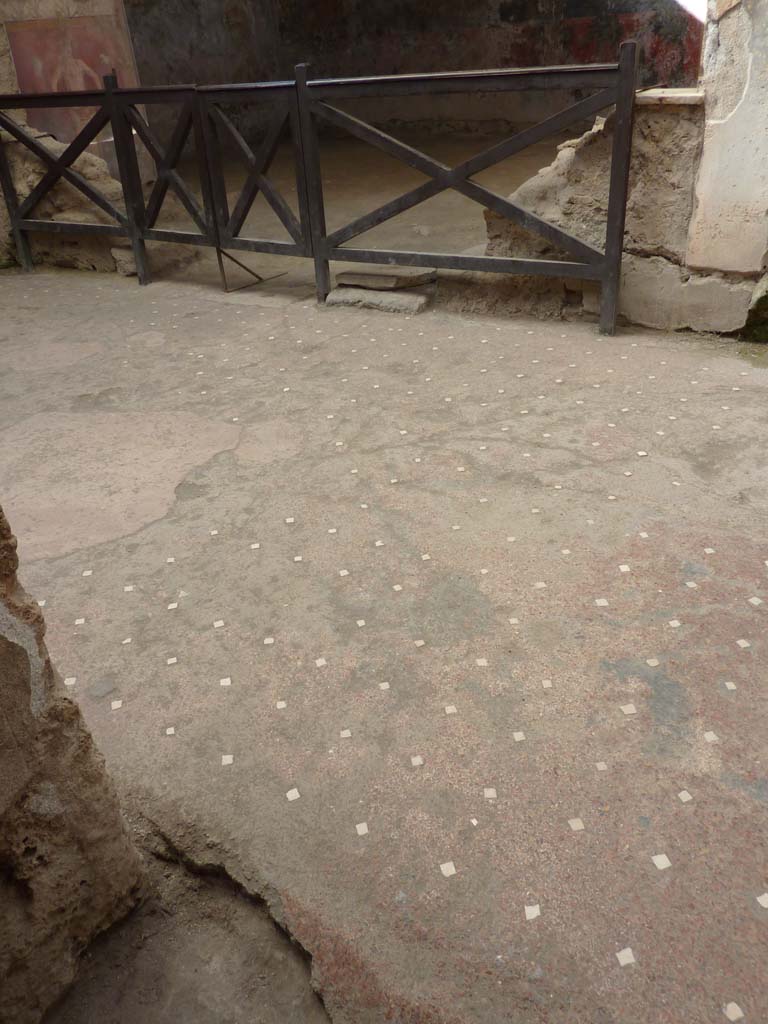I.6.15 Pompeii. October 2014. Looking north across flooring of south portico from end of corridor 7.    
Foto Annette Haug, ERC Grant 681269 DÉCOR