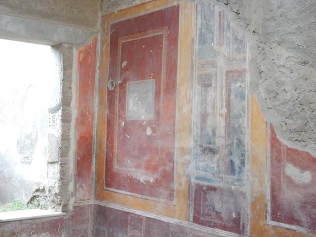I.7.3 Pompeii. May 2017. South-west corner of atrium, and window into garden area. 
Photo courtesy of Buzz Ferebee.