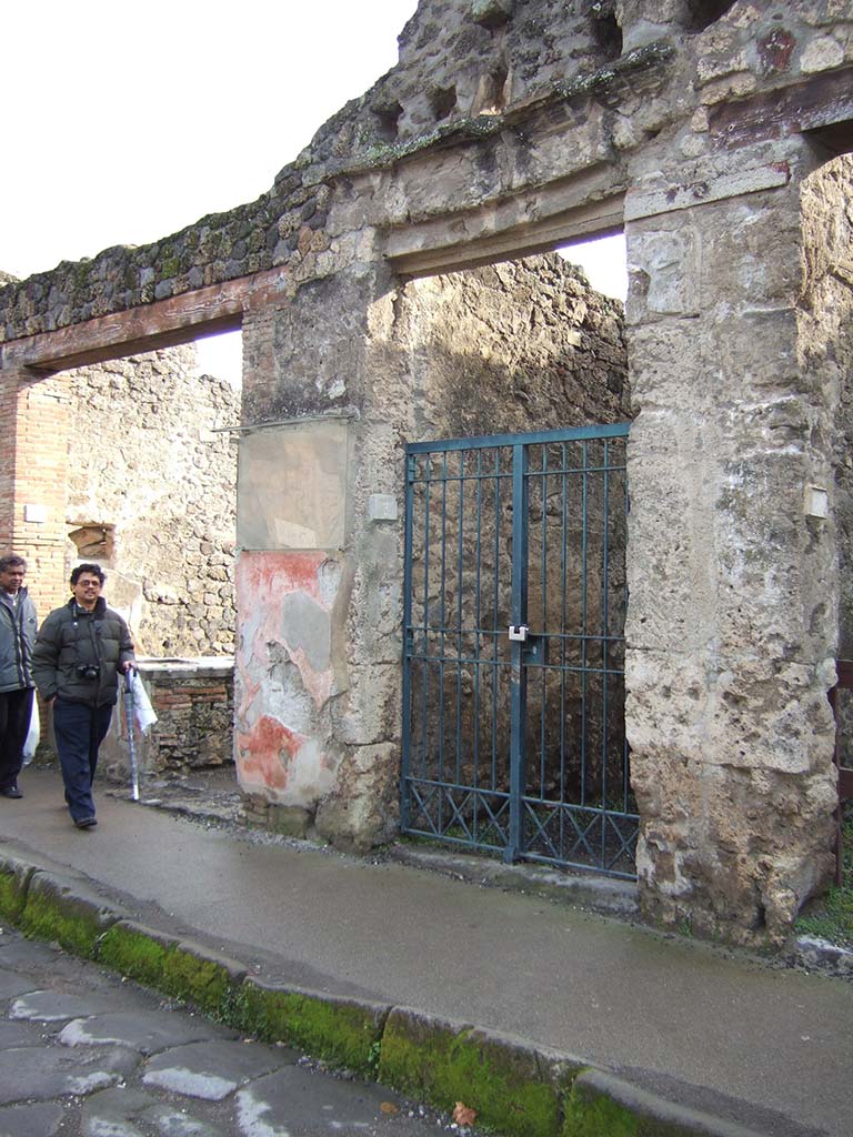 I.7.7 Pompeii. December 2007. Entrance doorway.
