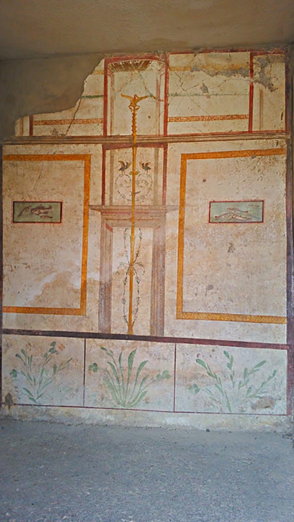 I.7.11 Pompeii. 2017/2018/2019. 
South wall of cubiculum. Photo courtesy of Giuseppe Ciaramella.
