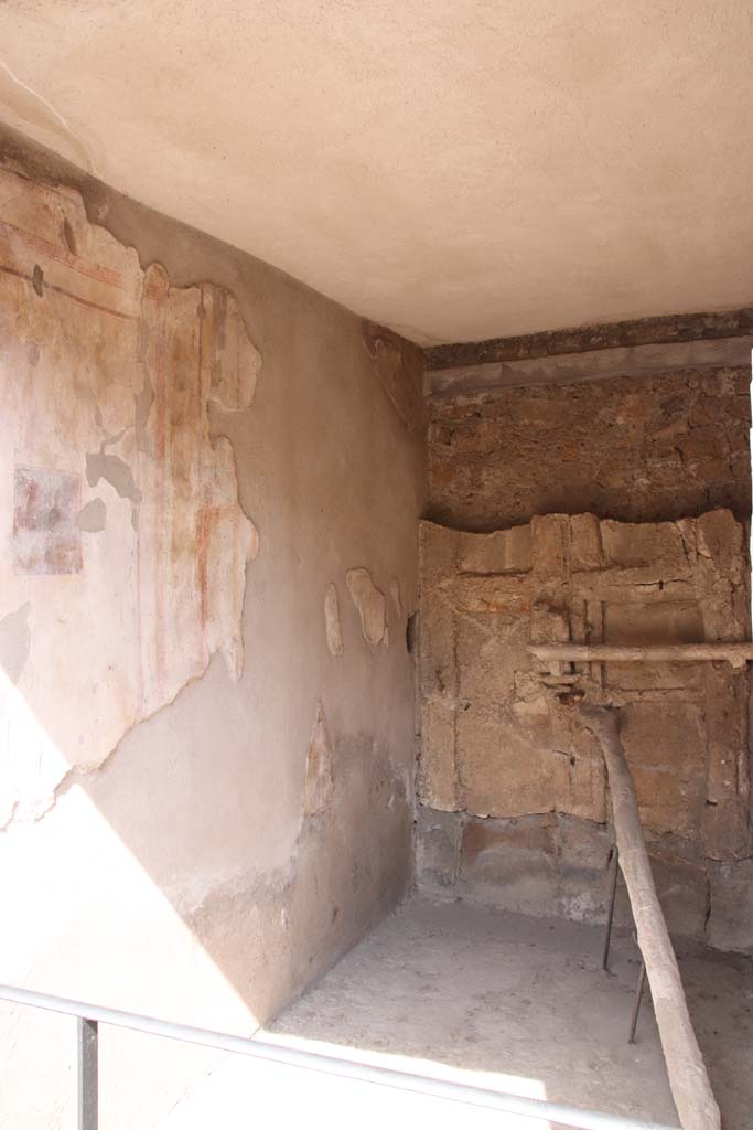 I.7.11 Pompeii. September 2021. 
Looking east towards north wall of the blocked entrance corridor at I.7.10. Photo courtesy of Klaus Heese.