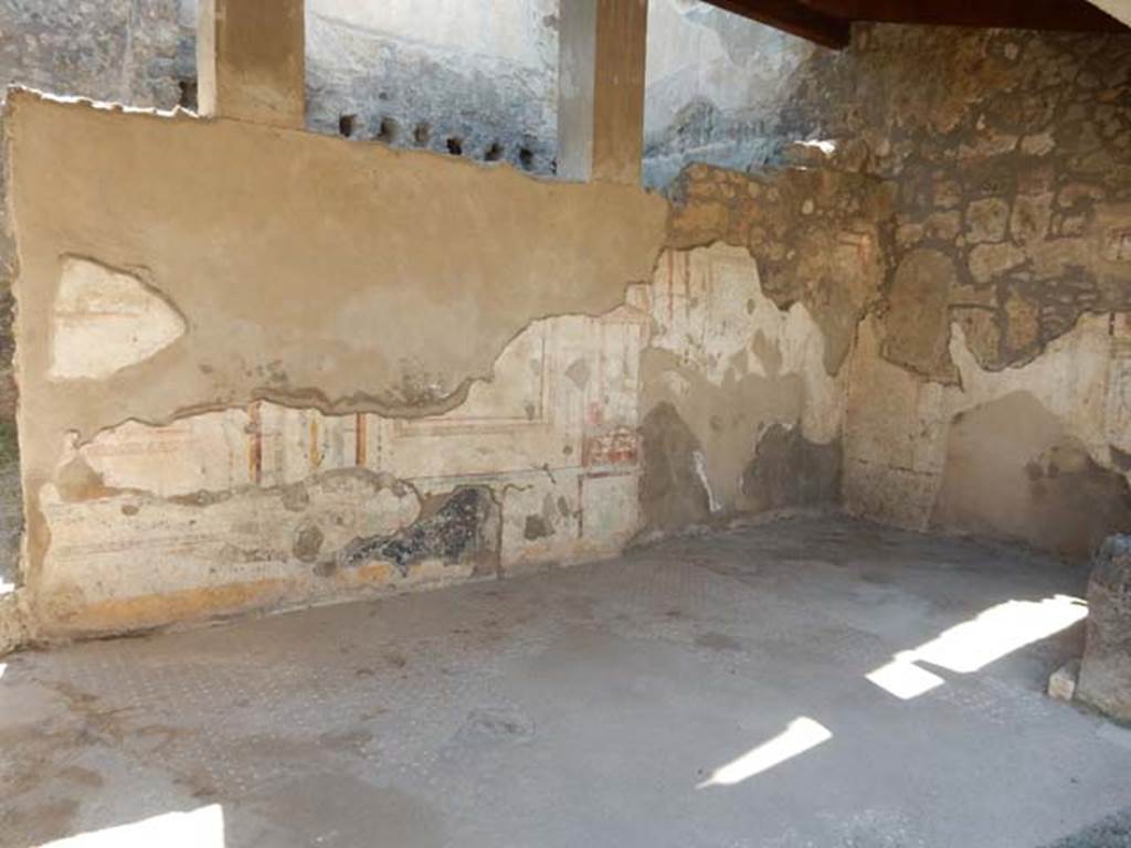 I.7.11 Pompeii. May 2017.  Looking towards the north-west corner and west wall of tablinum on west side of atrium in I.7.10. Photo courtesy of Buzz Ferebee.