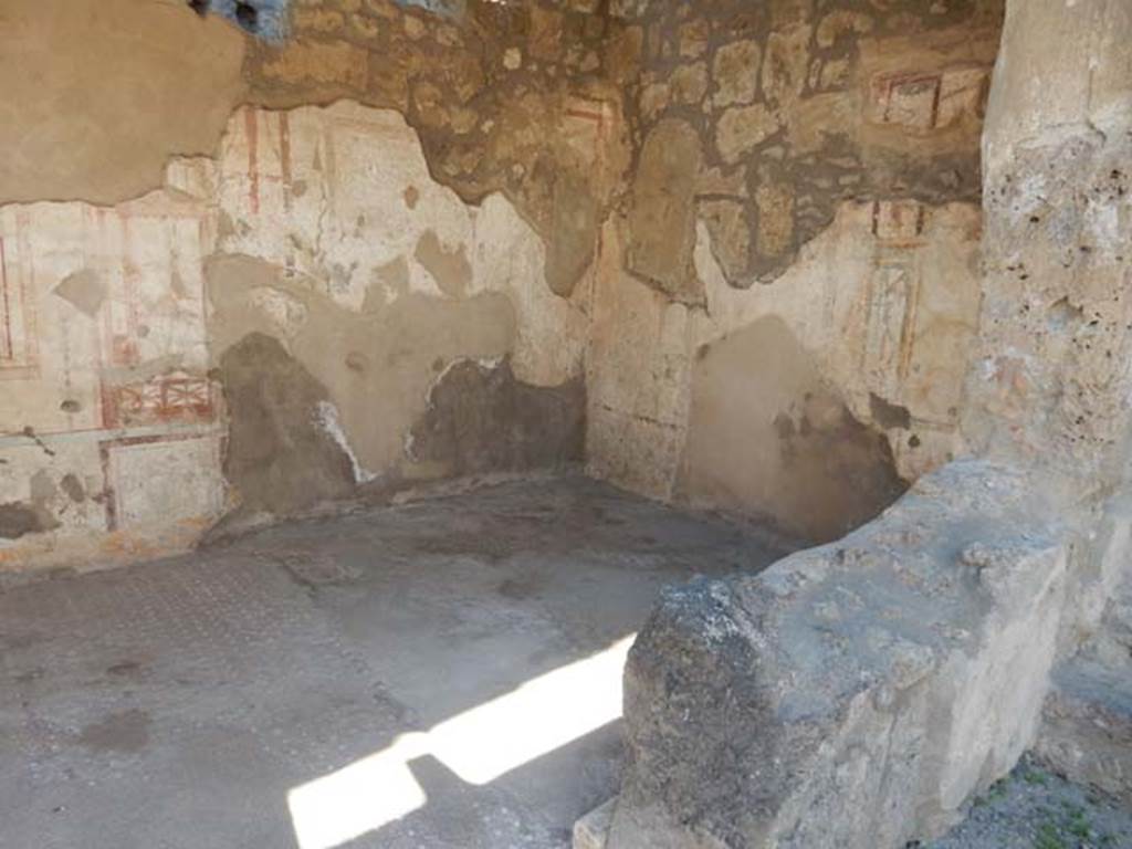 I.7.11 Pompeii. May 2017. 
Looking north-west across flooring towards north-west corner of tablinum. Photo courtesy of Buzz Ferebee.