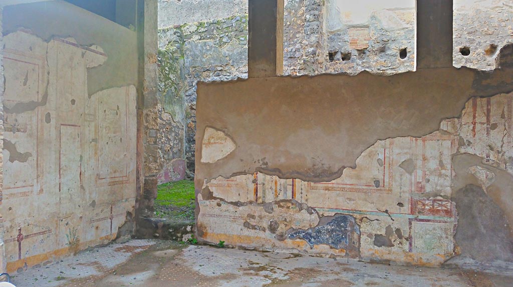 I.7.11 Pompeii. 2017/2018/2019. 
Looking towards the south-west corner and west wall of tablinum on west of atrium in I.7.10. Photo courtesy of Giuseppe Ciaramella.