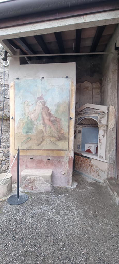 I.7.12 Pompeii. December 2023.
Looking towards west wall of north portico. Photo courtesy of Miriam Colomer.