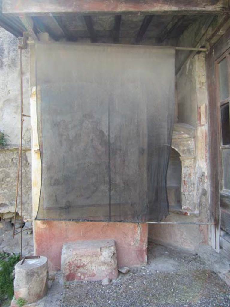 I.7.12 Pompeii. March 2012. Looking towards west wall of north portico. Photo courtesy of Marina Fuxa.