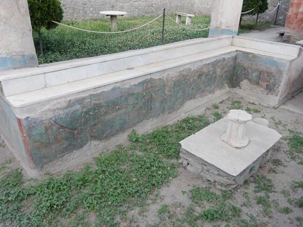 .7.12 Pompeii. May 2017. Painted panel on inside of east and south sides of summer triclinium.  Photo courtesy of Buzz Ferebee.